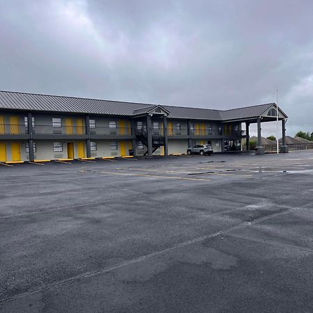 Surestay By Best Western Mcalester (Adults Only) Buitenkant foto