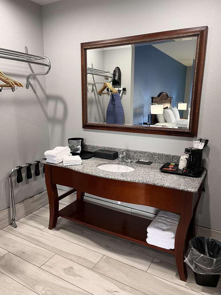 Surestay By Best Western Mcalester (Adults Only) Buitenkant foto