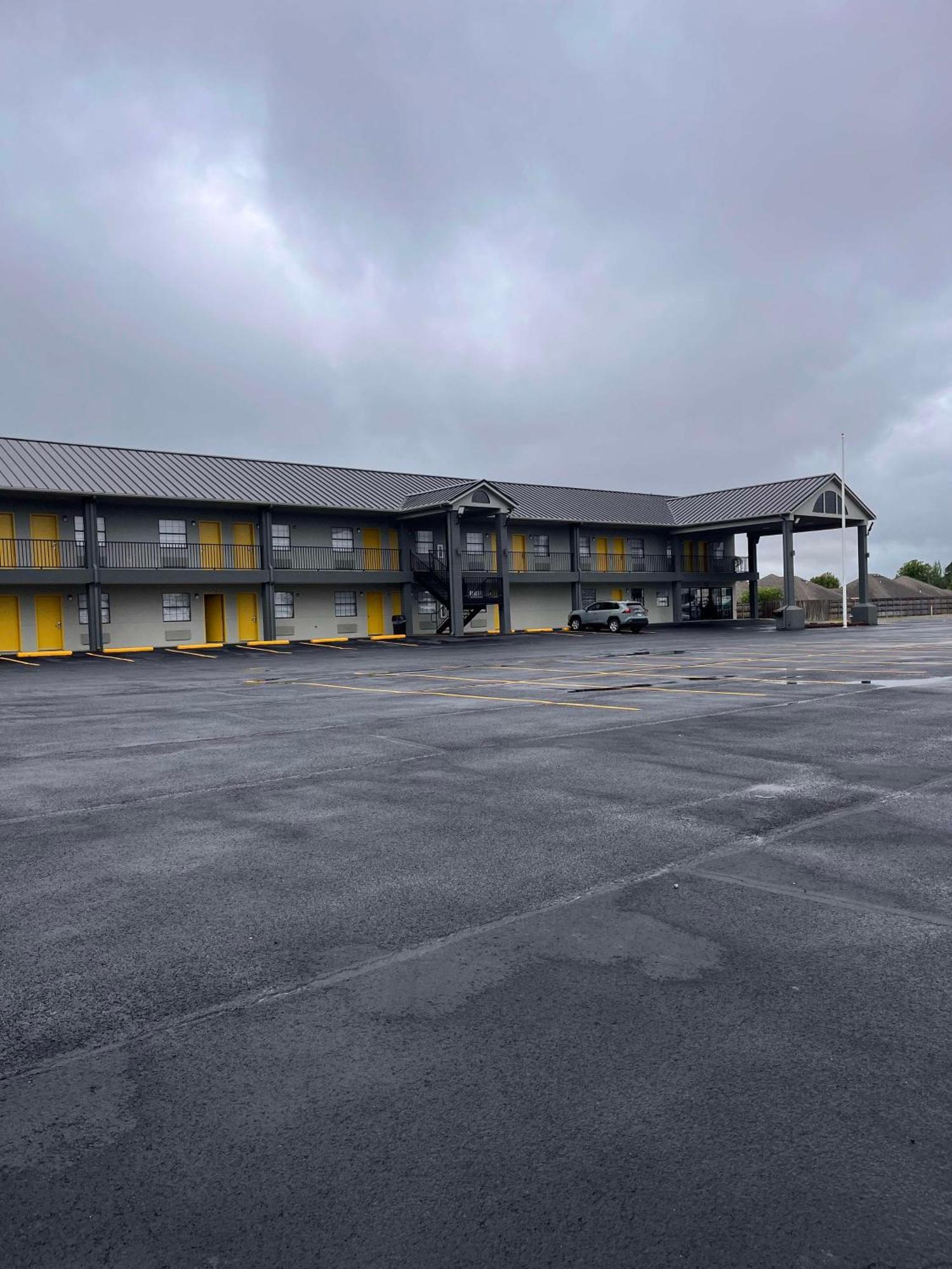 Surestay By Best Western Mcalester (Adults Only) Buitenkant foto